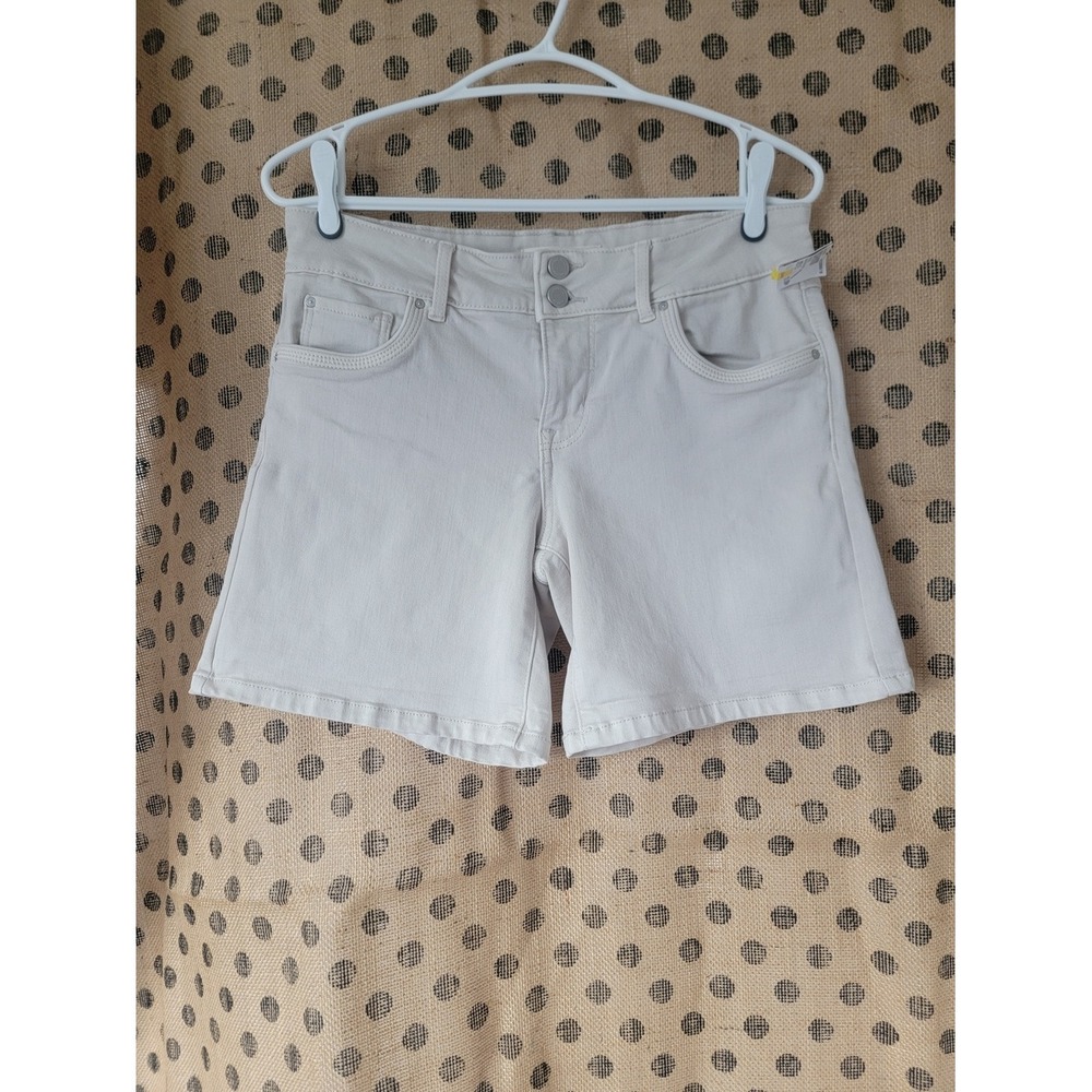 Brody Jeans Ivory Denim Shorts with Double-Button Waist
